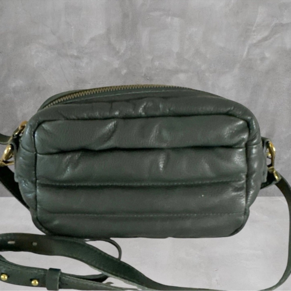 Madewell The Transport Crossbody Camera Bag Puff Edition Leather GREEN